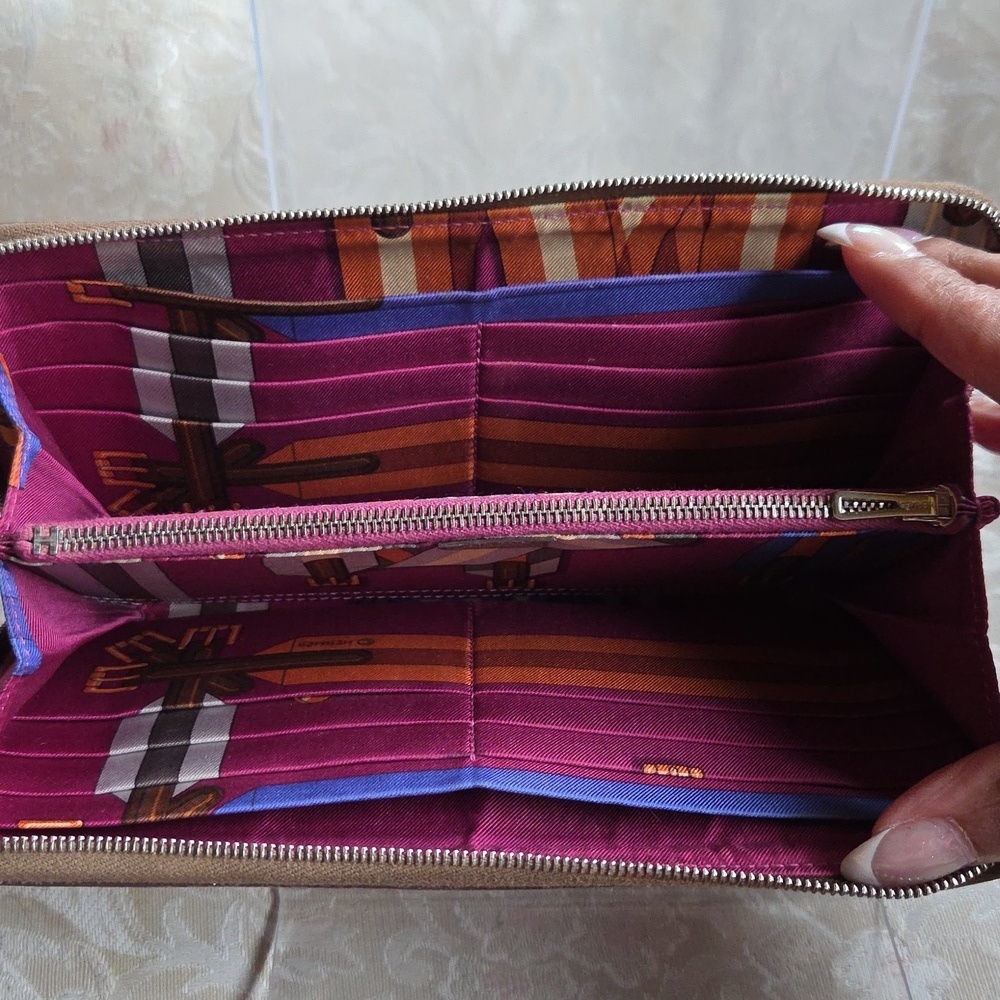 Hermes‎ Taupe Leather Wallet - Picture 3 of 6